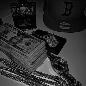 dinero (feat. MKO) (Explicit)