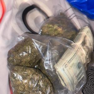 Lo Finesse - MANEUVER (Explicit)