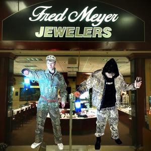 Fred Meyer Jeweler (feat. 32beb) [Explicit]