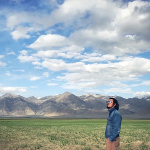 闪亮登场 (伴奏)