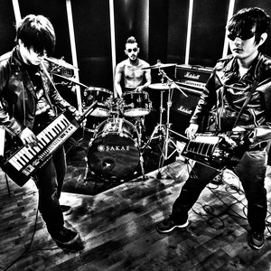 Synthesizer Garage Punk Band (2019 Edition)