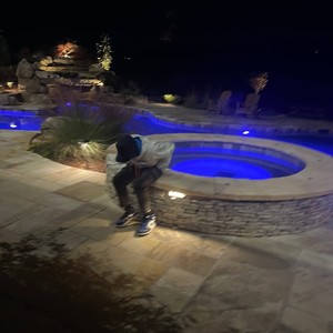 ella, miami (feat. young boxie) (Explicit)