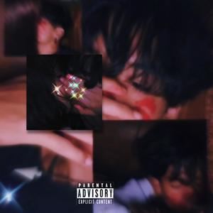 Kisses in her living room (Explicit)