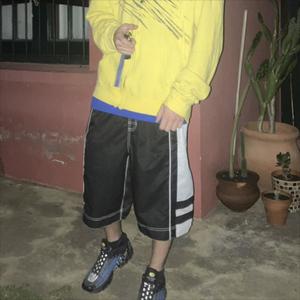 DESDE EL BARRIO (feat. Calia) (Explicit)