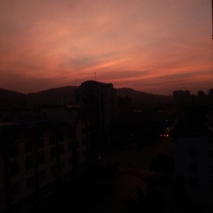 E V E R Y T H I N G (Prod by Leyoo17)