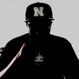 Hop Out (feat. Kevin Hues) (Explicit)