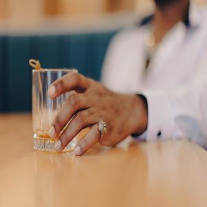 Trip Overseas (feat. Bingz) (Explicit)