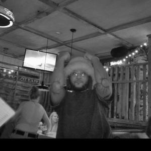 Epave (feat. Le Strvuss)