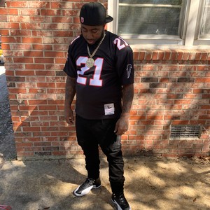 To whom it may concern (feat. Polo Mayesvillian) (Explicit)