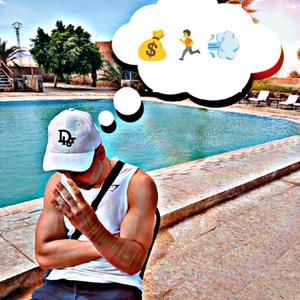 Paardje op Me Zwemshort (feat. Apie) (Explicit)