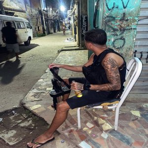 LOUCURAS NA RUA ESCURA (Explicit)