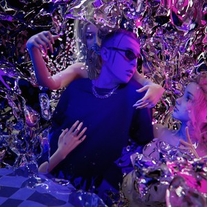 Bounce When She Walks (prod. by Styzer) (Explicit)