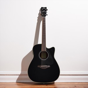 This Black Guitar