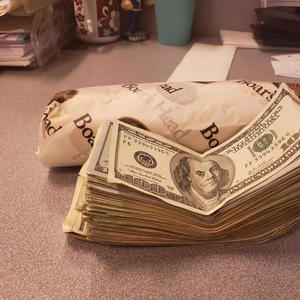 Grindin' (feat. Rez Oner & Astreaux Guillotine) (Explicit)