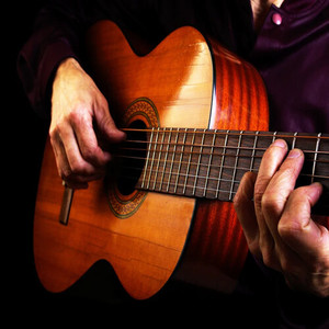 No Salen Del Nido (Explicit)