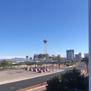 Wake! (feat. Kt3lly) (Explicit)