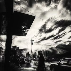 些许风霜些许忧愁