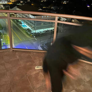 Pushin Vs (feat. Jayglocc) (Explicit)