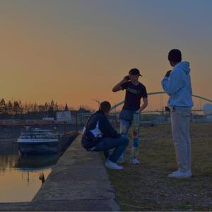 Flouz (feat. 50samu) (Explicit)