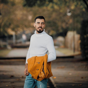 keçik dibû li ser banîge (feat. Sîber)