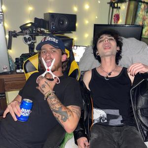 RISKY (feat. Jackie Platinum) (Explicit)