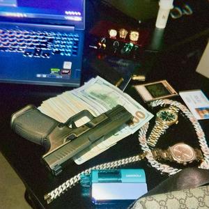 6ixSe7en (feat. Kansumi! & shiestymars) (Explicit)