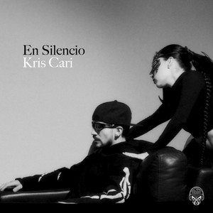 En Silencio