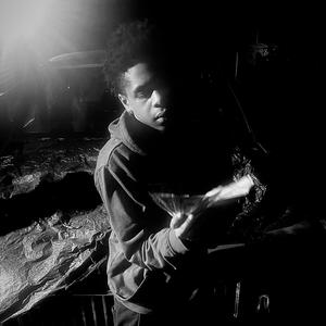 Thuggin w latray (Explicit)