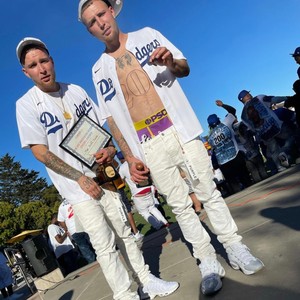 Twins exotics (Explicit)