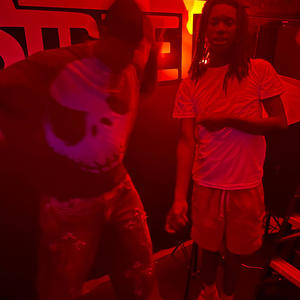 Garden Kisses 2 (feat. ZeroBuckks) (Explicit)