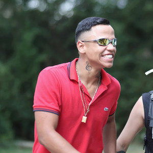 Sai do Meu Pé (Explicit)