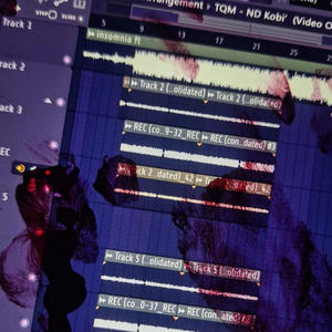 spinning around (feat. C4MM) (Explicit)