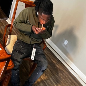 Wit Ease (feat. Nawfside400Beezy) (Explicit)