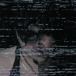 Apreciando sus curvas (Explicit)