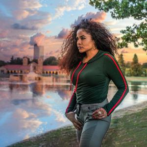 Straight Jacket (feat. Maximillian) (Explicit)