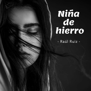 NIÑA DE HIERRO
