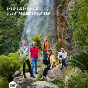 En Route (On the way) (Live)