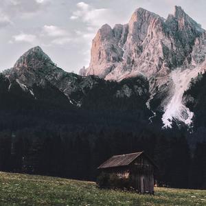 Na Chatě (Explicit)