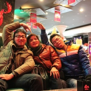 北广场的猥琐的旭东
