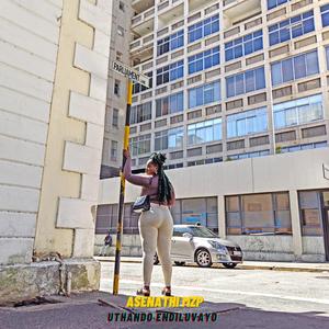 Uthando endiluvayo (feat. HurriC)