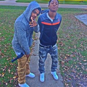 walk wit the blues (Explicit)