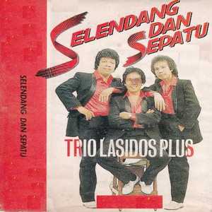 Selendang Dan Sepatu