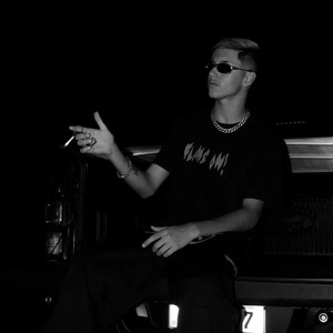 Ela Senta e Contrai (Explicit)