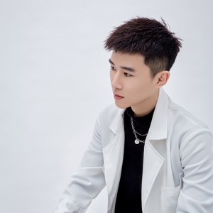 假慈悲 (DJ何鹏)