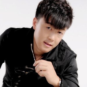 晶迪 - 一个人远走