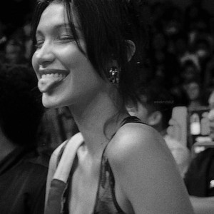 Bentley Truck (Explicit)