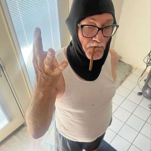 Bandit (feat. jstn) (Explicit)