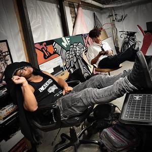 Easy to stay (feat. Facelessghost) (Explicit)