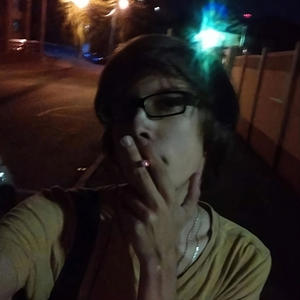 look me in the eyes (feat. y7xnxx) (Explicit)