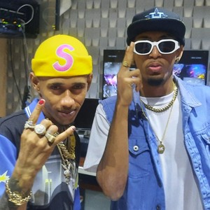 Con una Alta (Explicit)